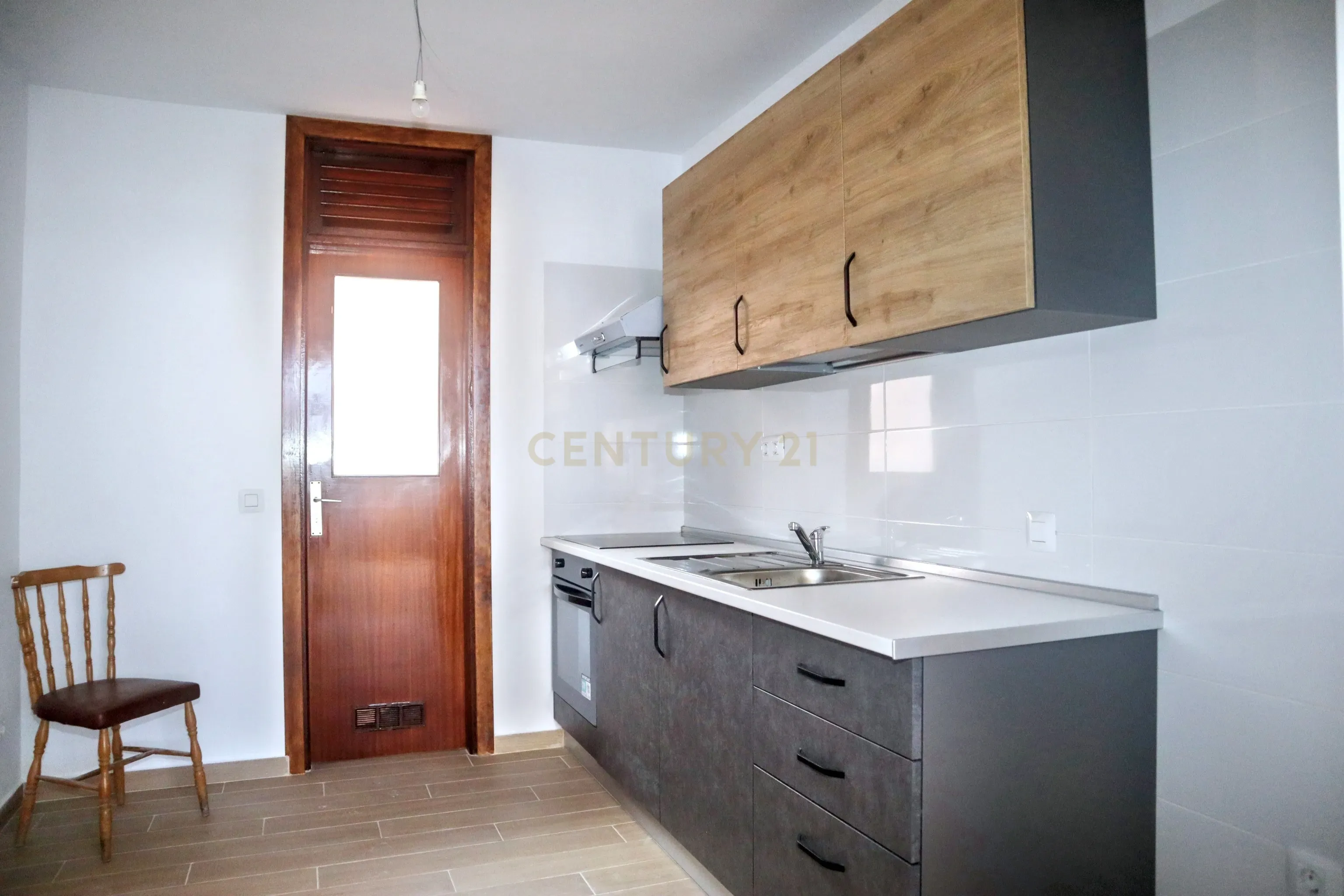 Apartamento Renovado com Vista na Santa Cruz de Tenerife - Image 2