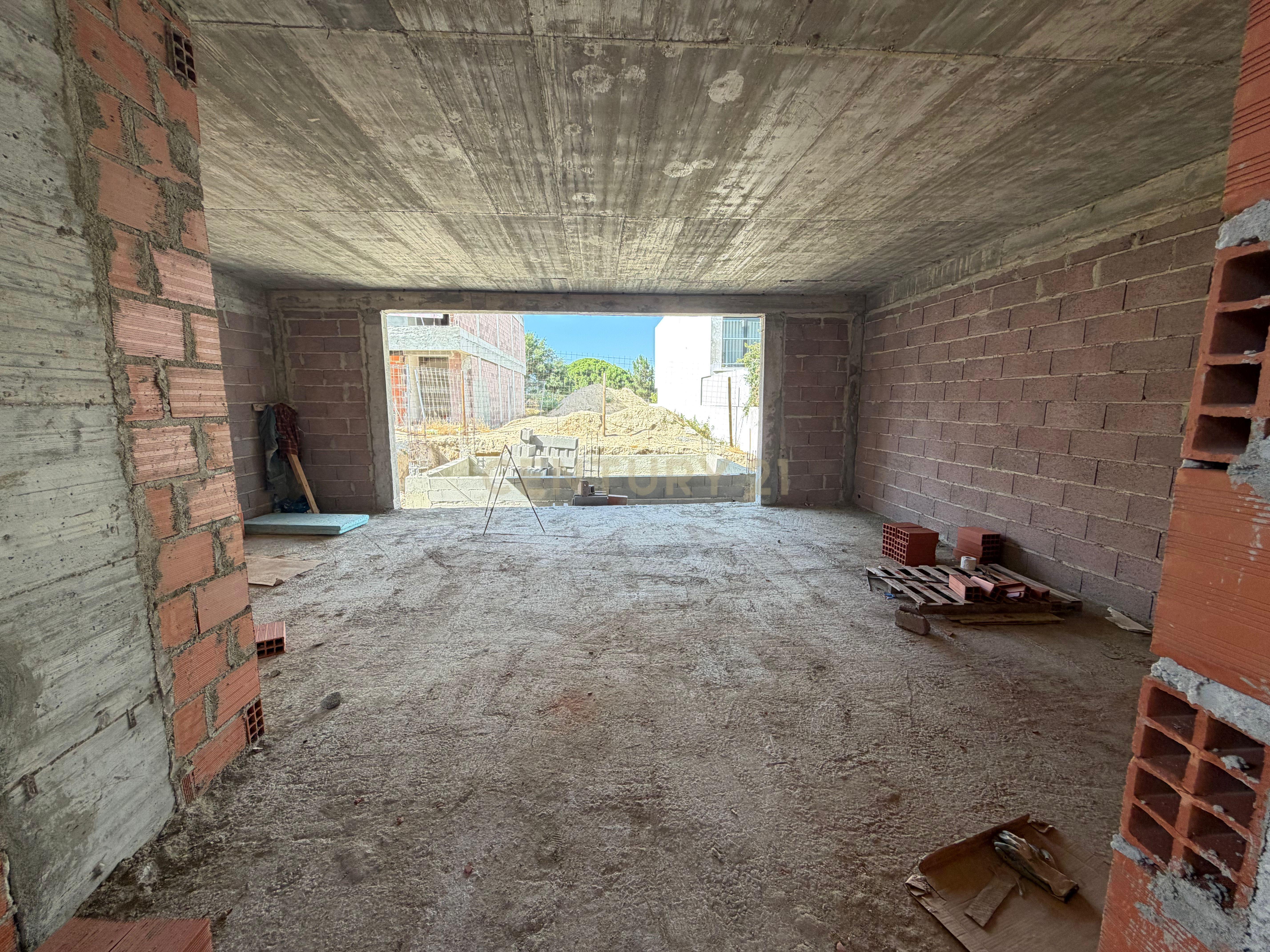 Fotografia 8 de Moradia Geminada T4 de Luxo com Piscina  Nova Construção