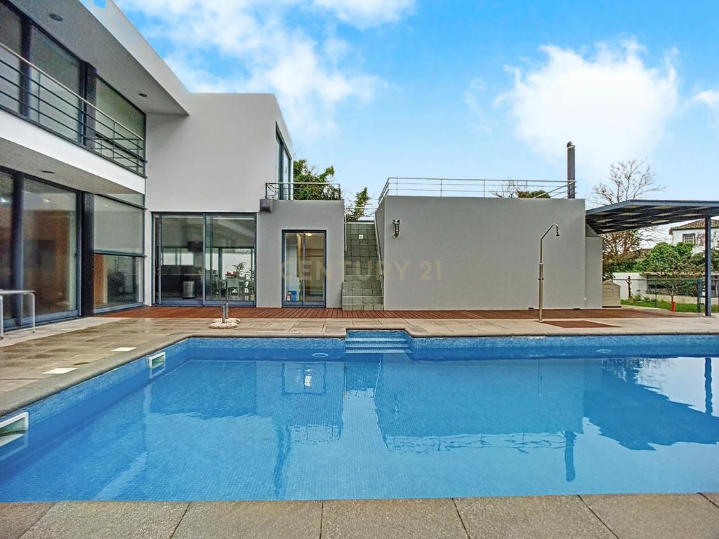 Casa Espaçosa em Ponta Delgada – Ilha de São Miguel, Açores - Image 31