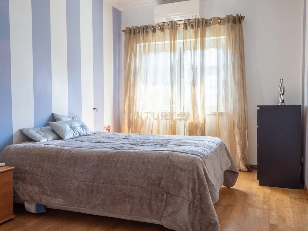 Moradia Isolada T4+2 com Piscina | Lazarim – Charneca da Caparica - Image 34