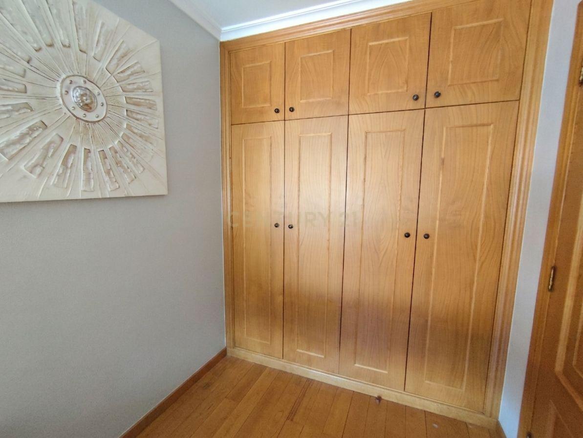Fotografia 10 de Apartamento T3 no Último Piso | 3 Varandas, Suite e Garagem