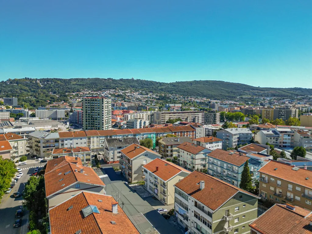 Apartamento T2 Braga - Image 25