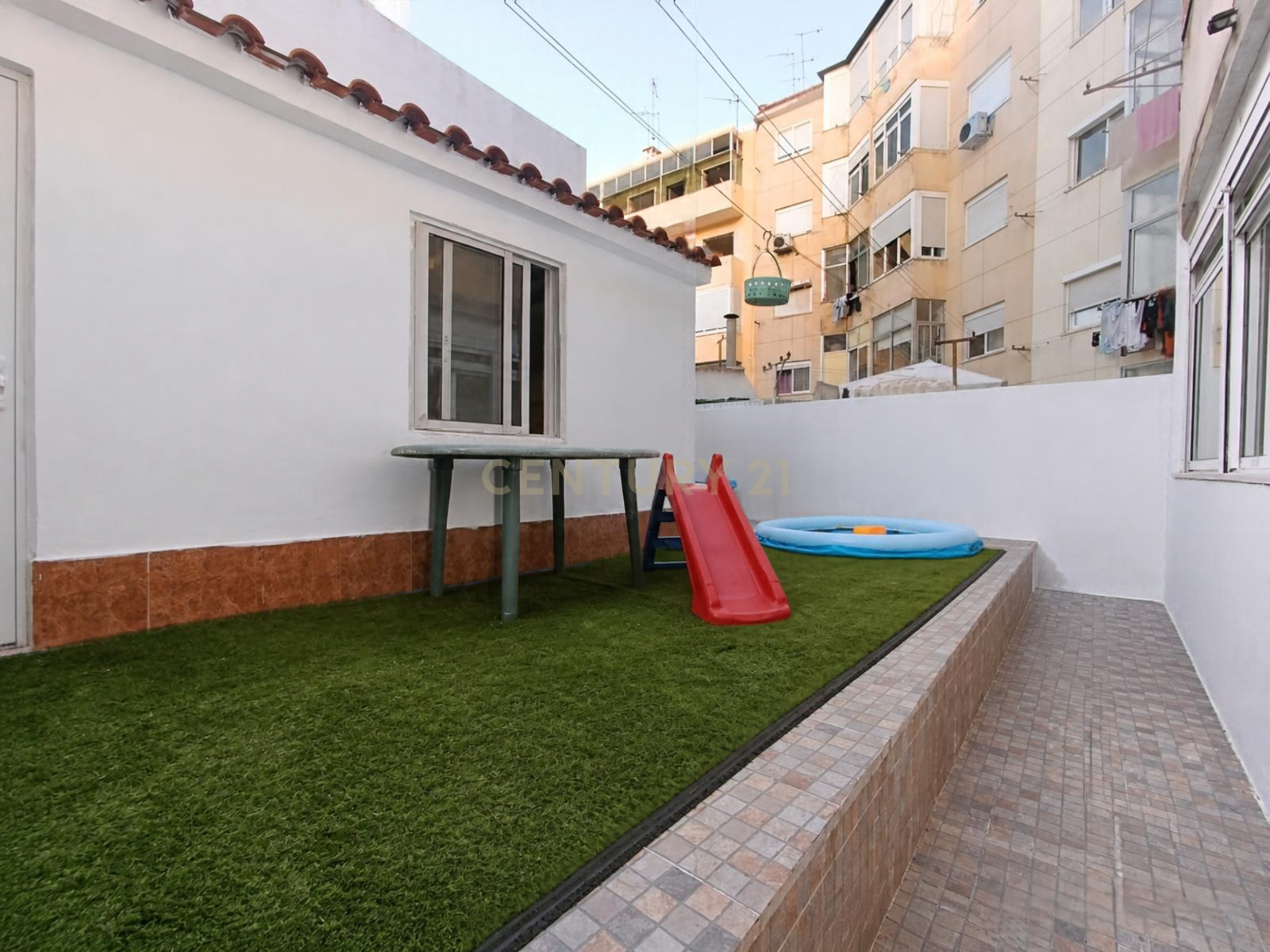 Apartamento T2 em Almada, Cova da Piedade, Pragal e Cacilhas, €320.000