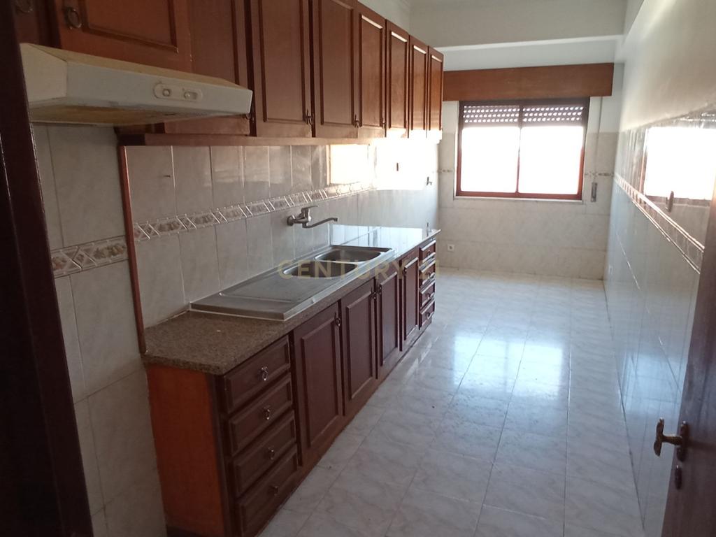 Apartamento t2, em São Sebastião, Setubal - Image 16