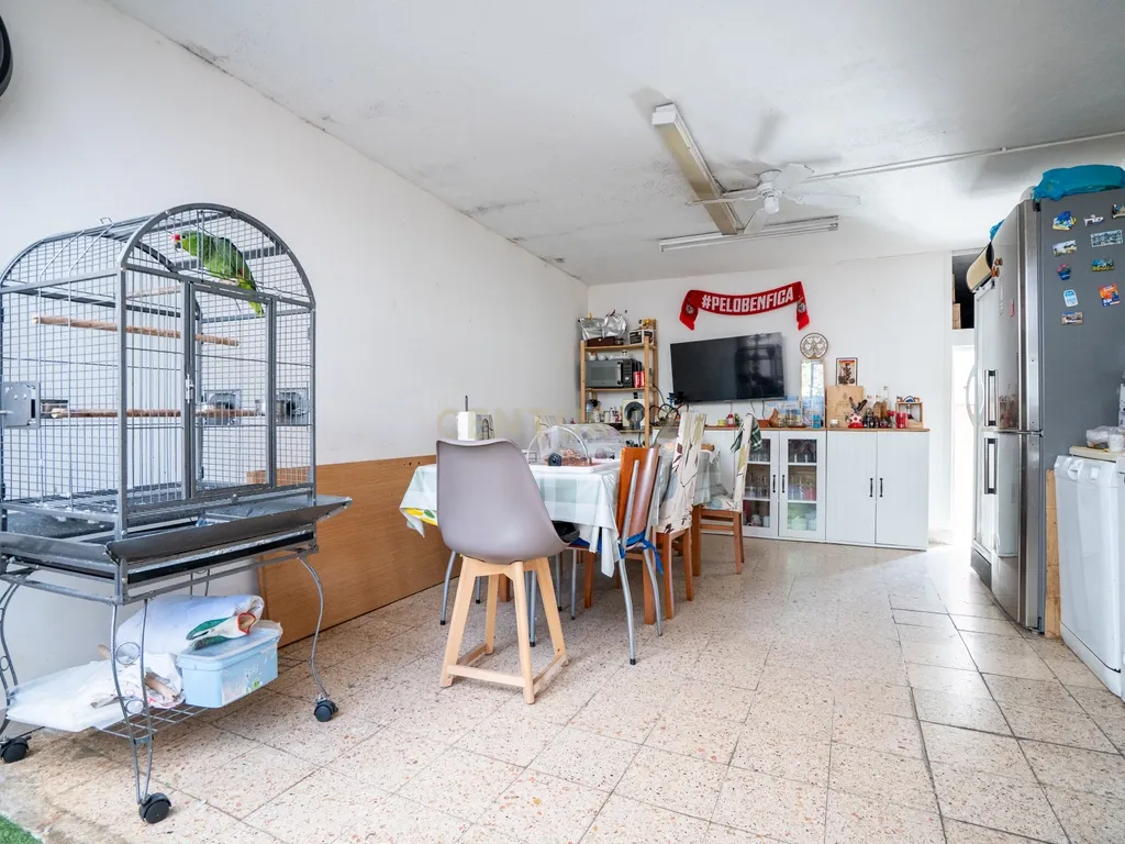 Moradia T5 em Casal de Cambra, Sintra - Oportunidade Única! - Image 17