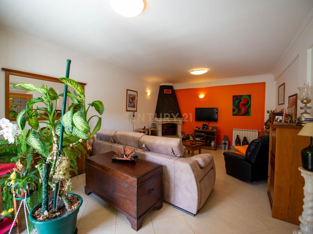 Moradia T5 com garagem no Pinhal Novo - Centro da Vila - Image 75
