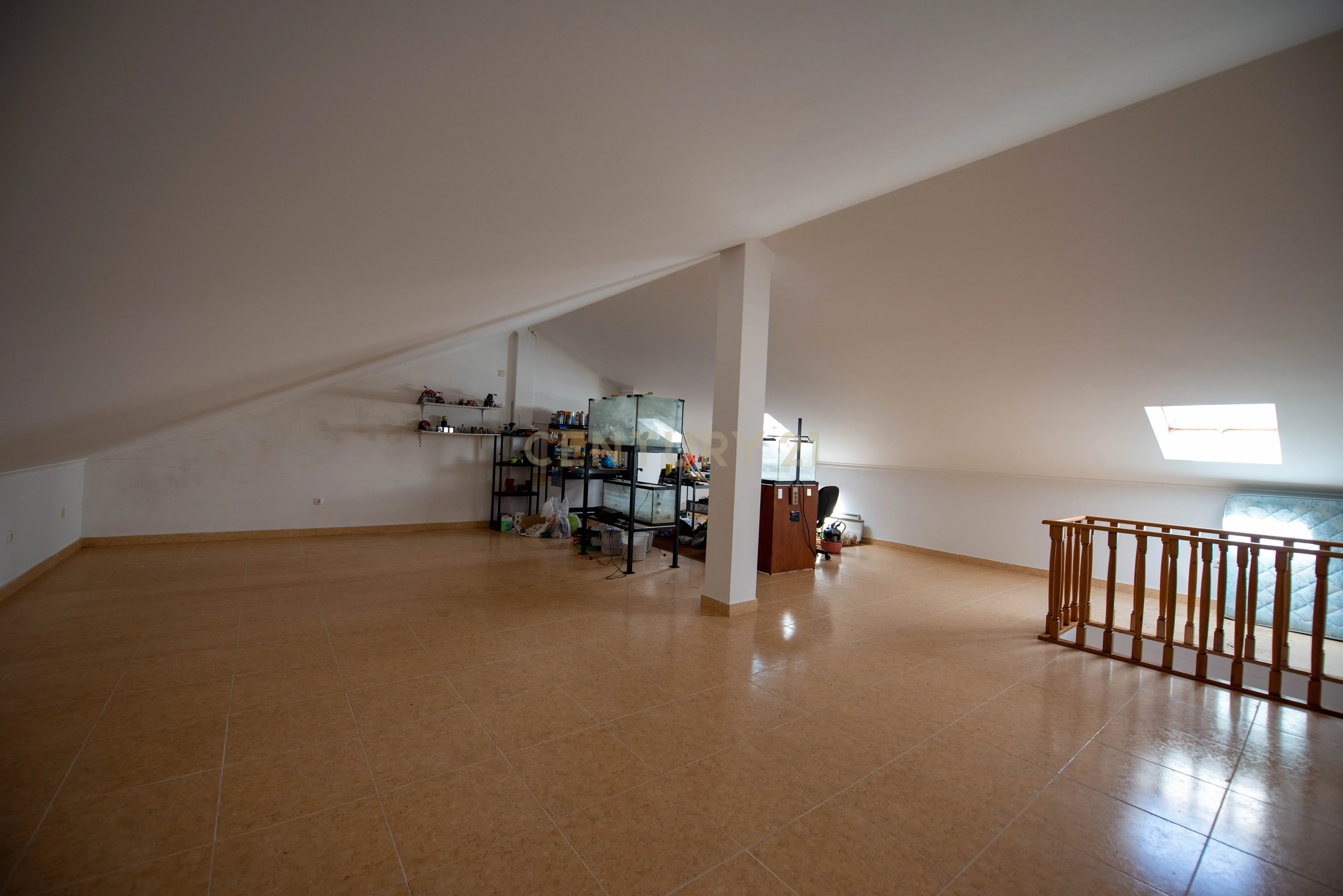 Moradia T5 com garagem no Pinhal Novo - Centro da Vila - Image 4