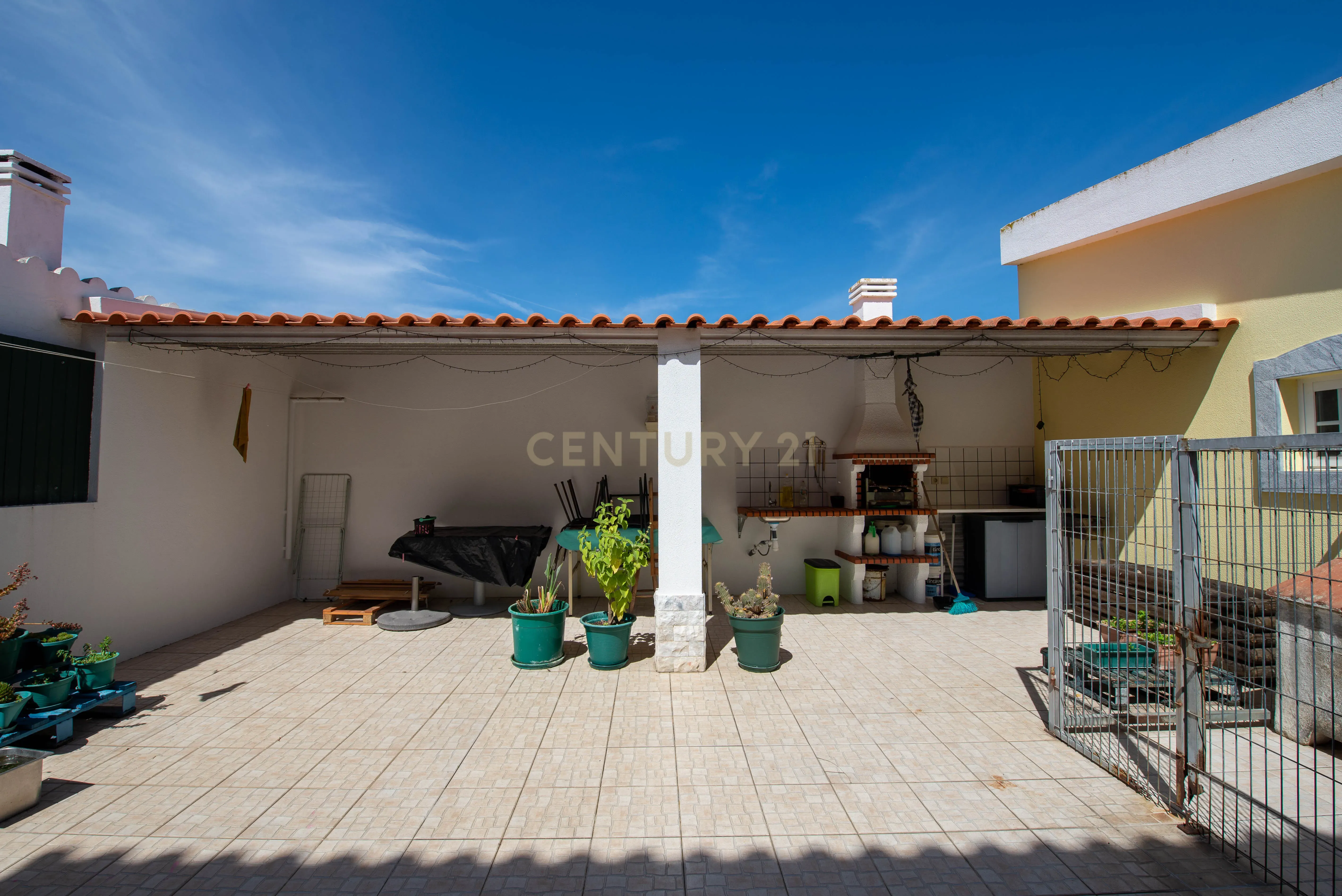 Moradia T5 com garagem no Pinhal Novo - Centro da Vila - Image 11