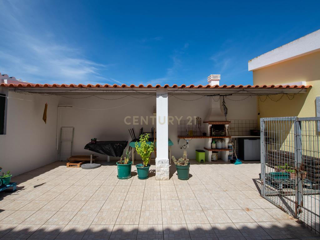 Moradia T5 com garagem no Pinhal Novo - Centro da Vila - Image 11