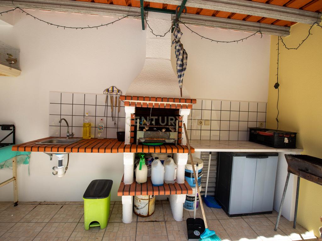 Moradia T5 com garagem no Pinhal Novo - Centro da Vila - Image 14
