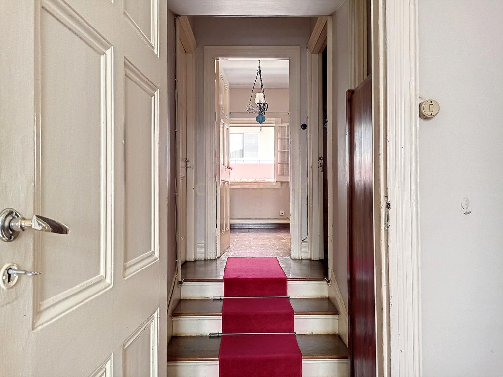 Moradia de estilo antigo com quintal no centro de Ponta Delgada - Image 35