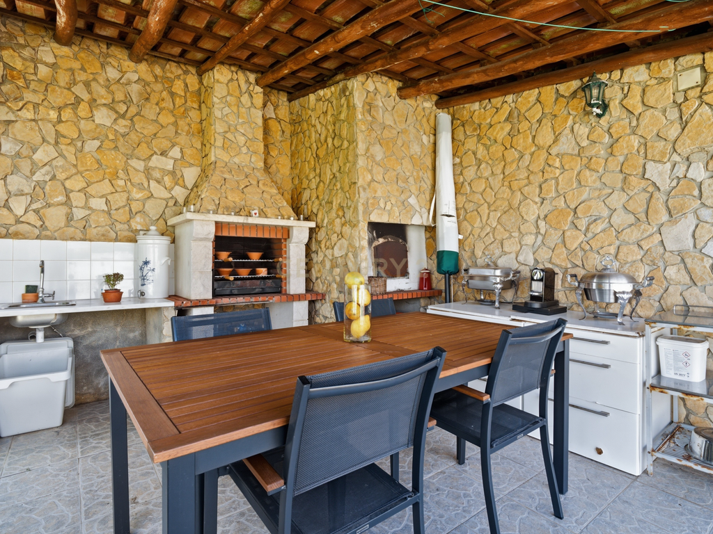 Moradia Isolada com Piscina em Lote de 908 m² | Sala Ampla | Jardim e Vista Desafogada -Mafra - Image 44