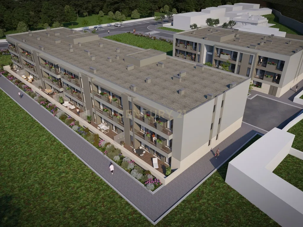 Apartamento T2+1 com Terraço e Garagem em Águas Santas, Maia - Image 9