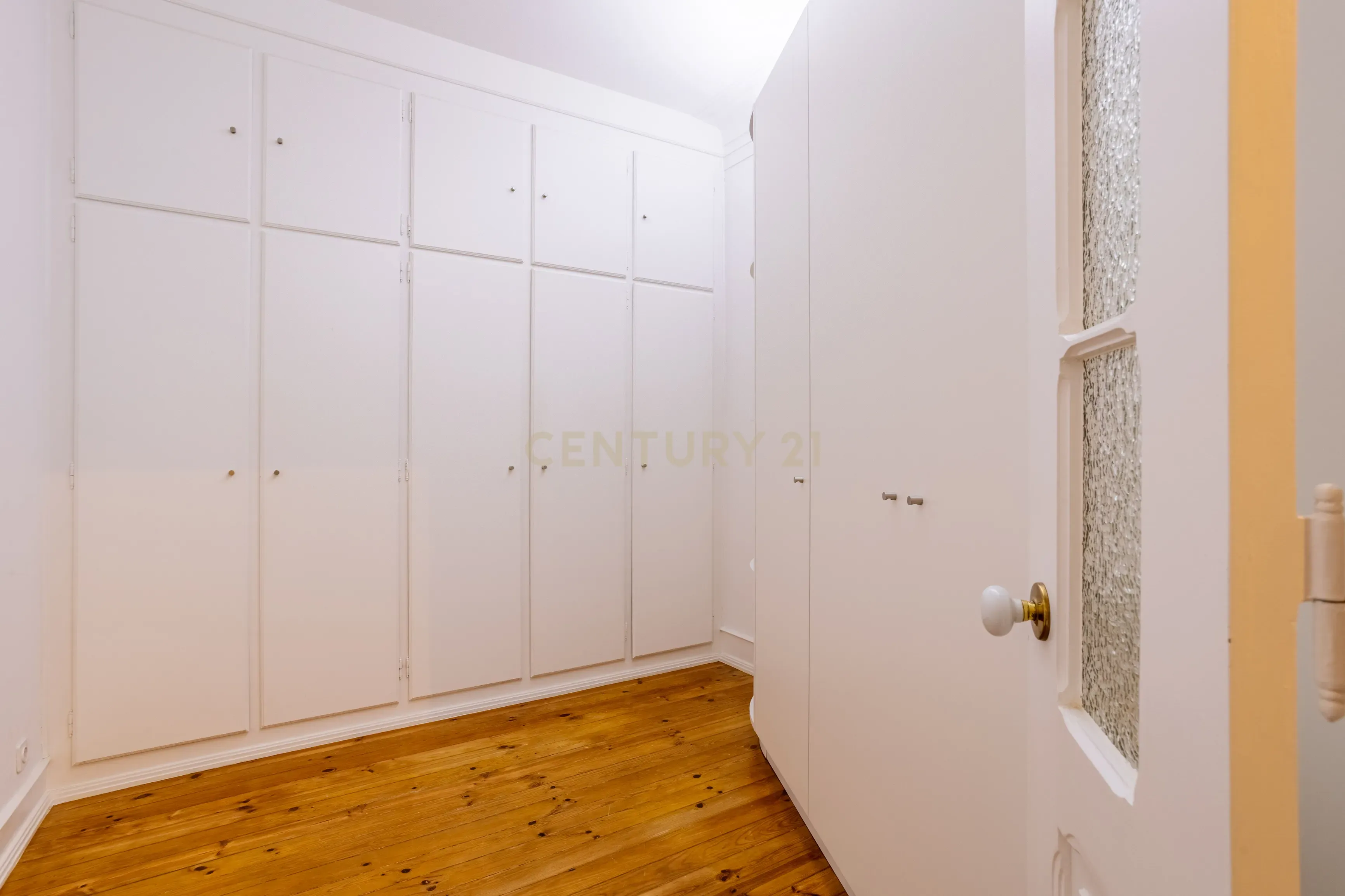 Apartamento T2+1 para venda - Campo Pequeno - Image 9