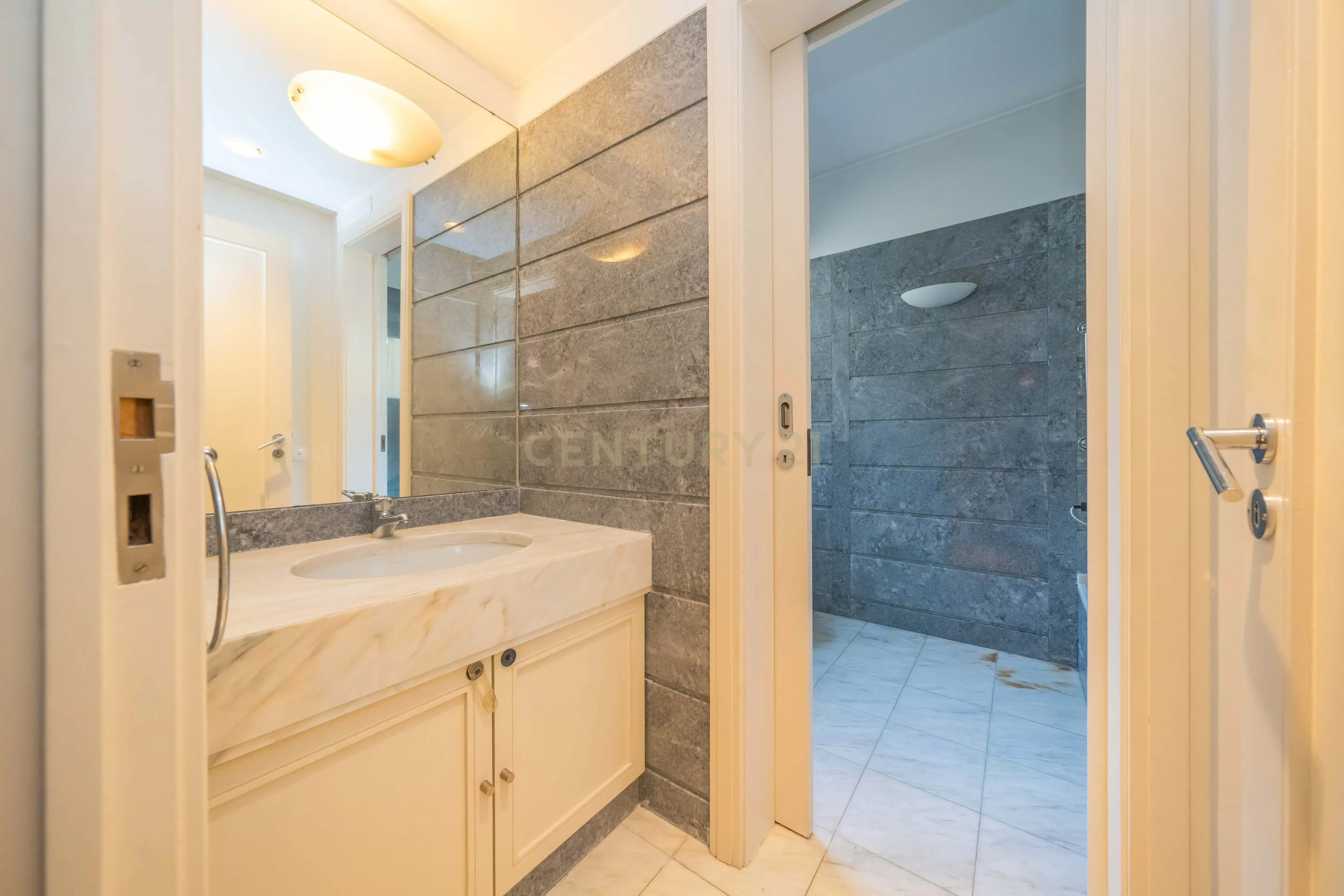 Apartamento T5 - Marquês Pombal - Lisboa - Image 22