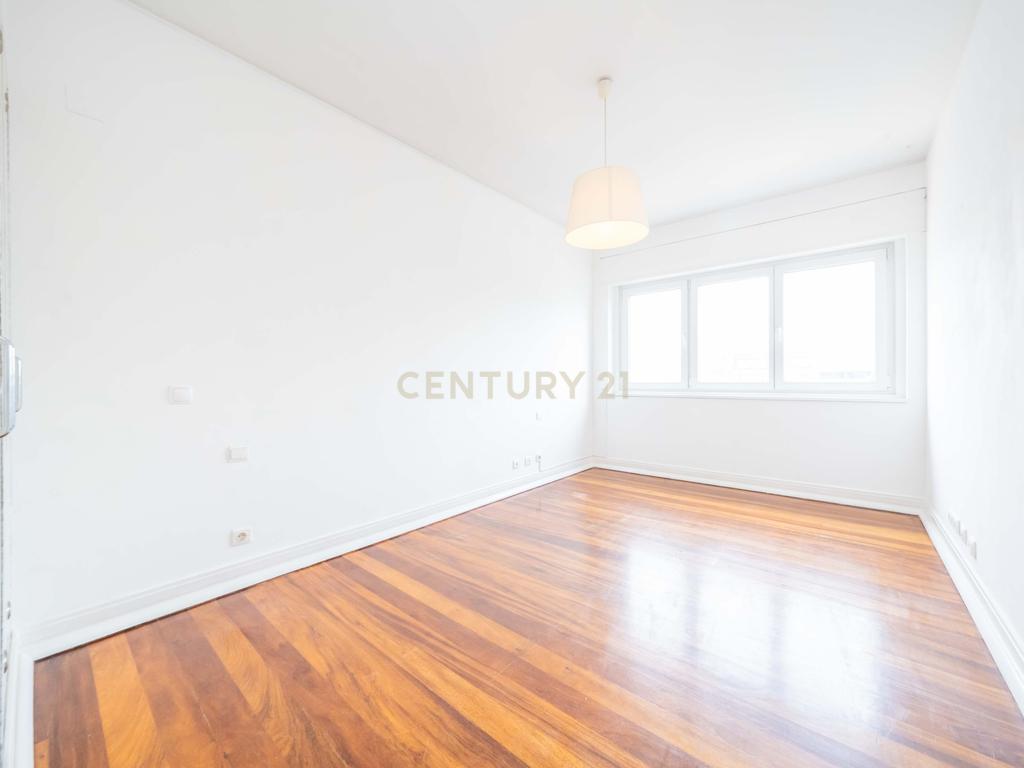  Apartamento T5  - Marquês Pombal - Lisboa - Image 17