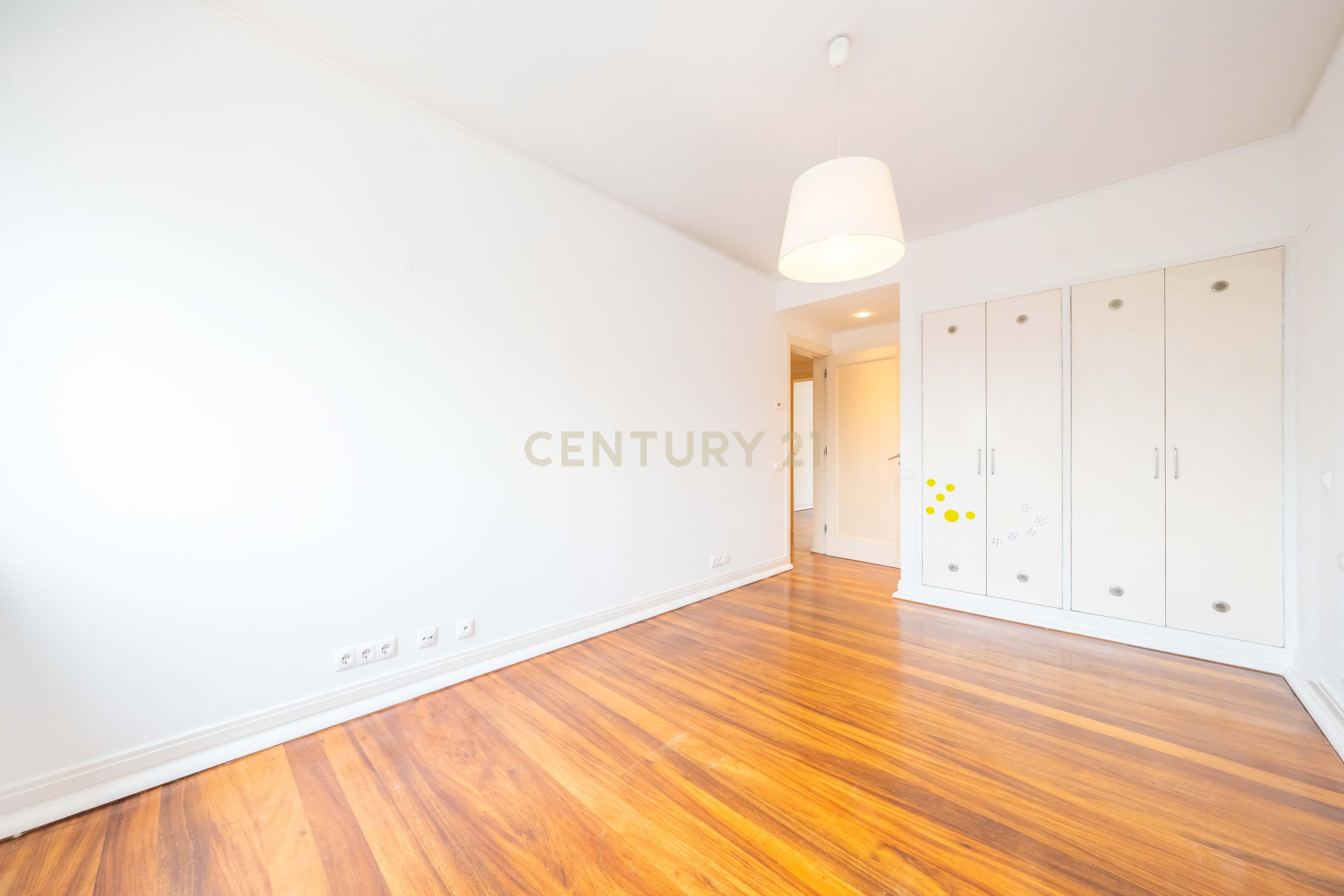 Apartamento T5 - Marquês Pombal - Lisboa - Image 20