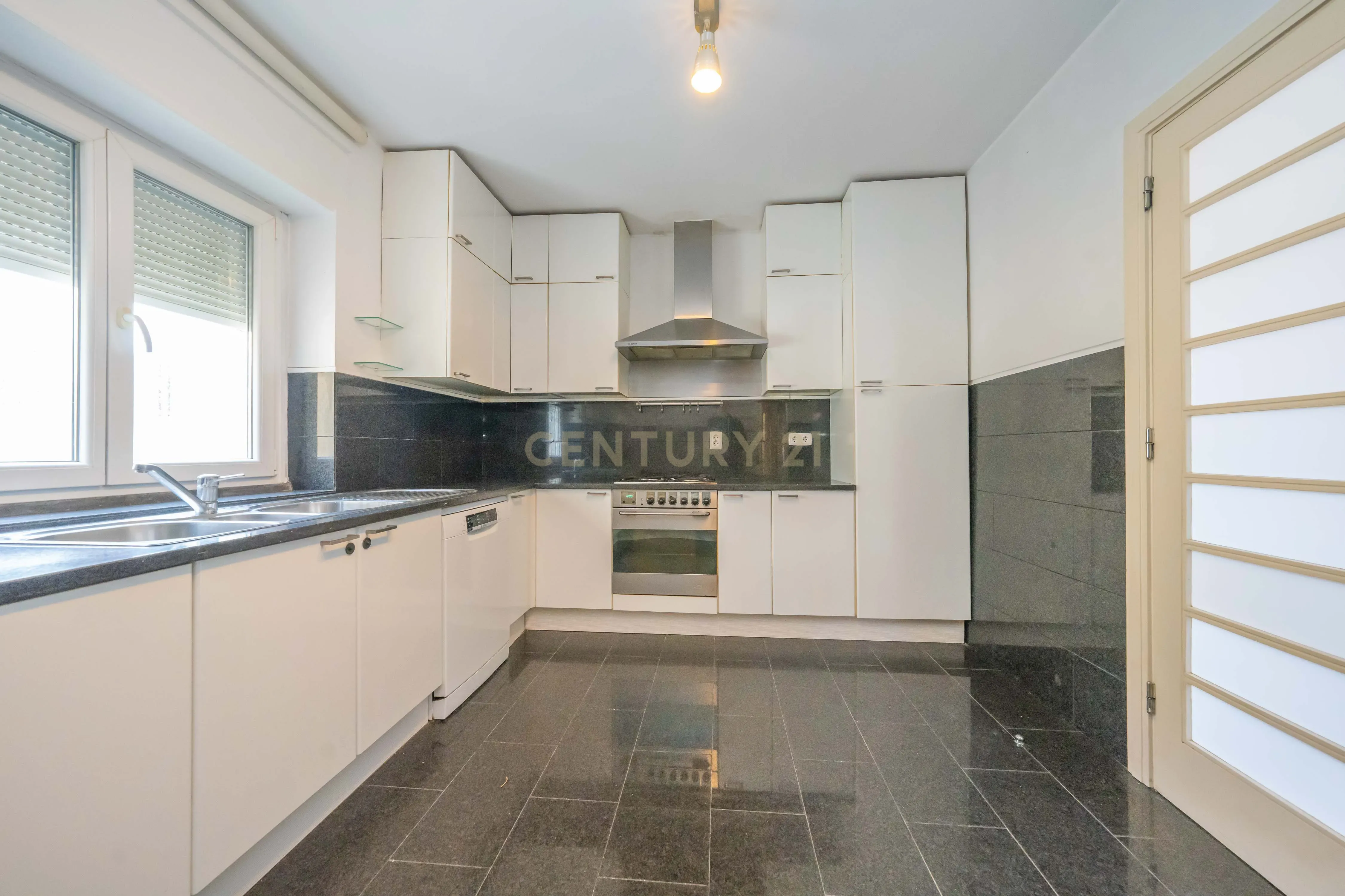 Apartamento T5 - Marquês Pombal - Lisboa - Image 3