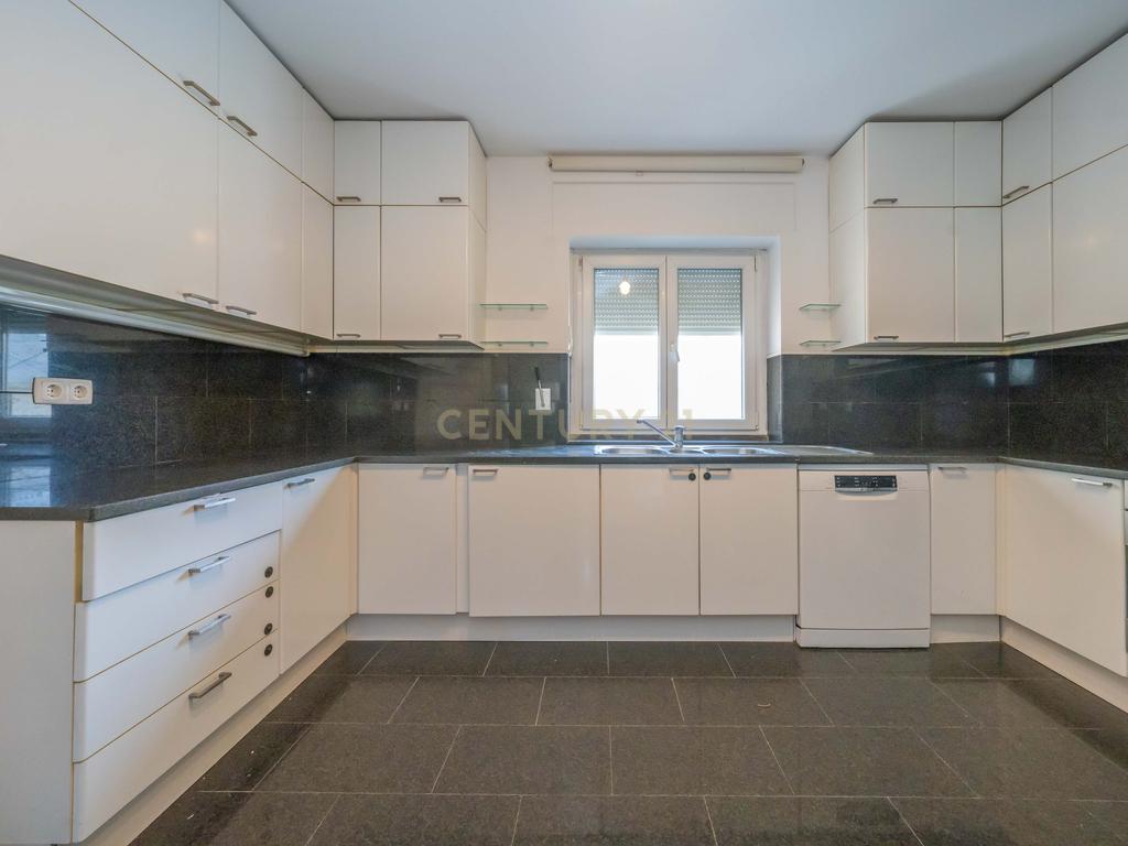  Apartamento T5  - Marquês Pombal - Lisboa - Image 6