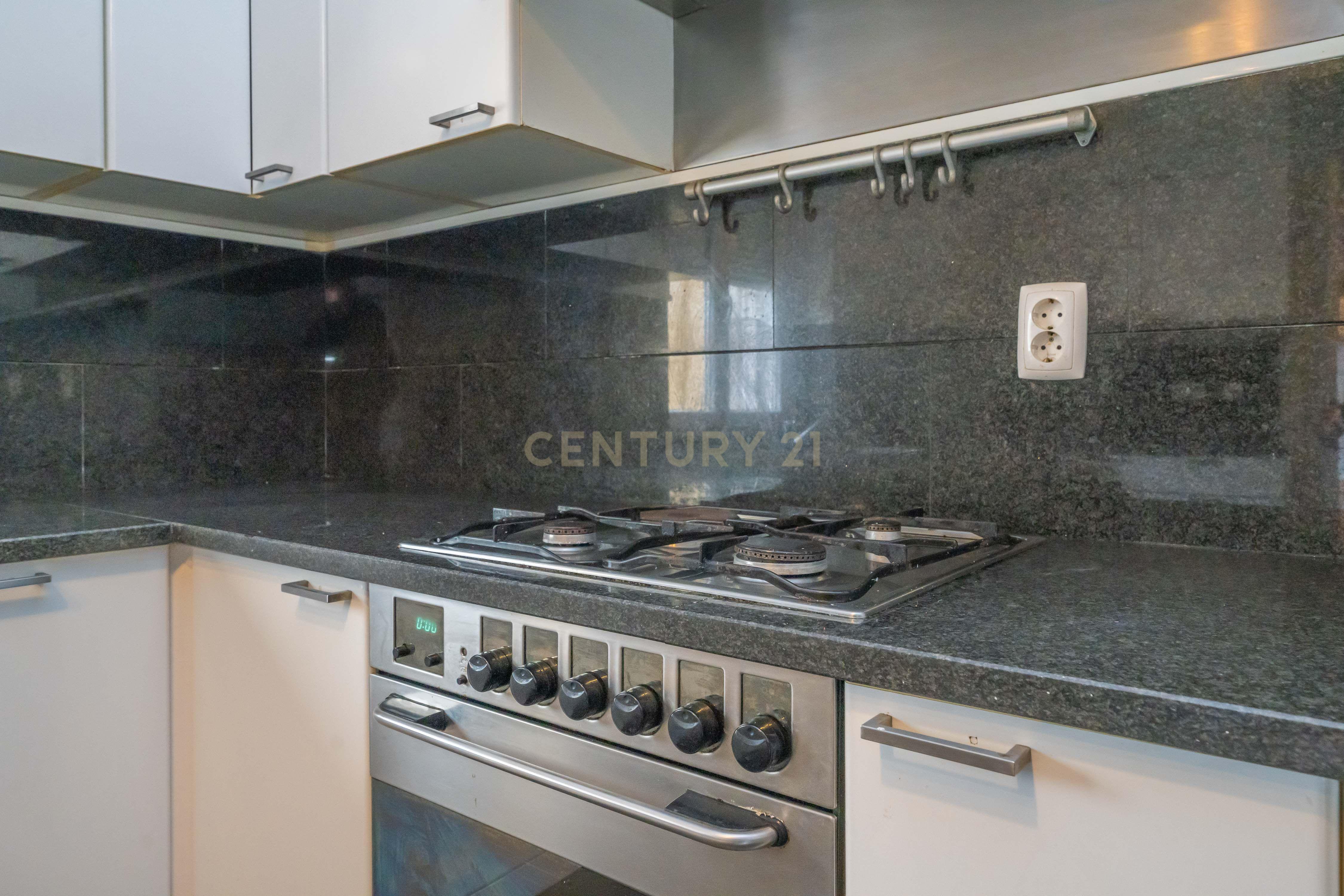 Apartamento T5 - Marquês Pombal - Lisboa - Image 5
