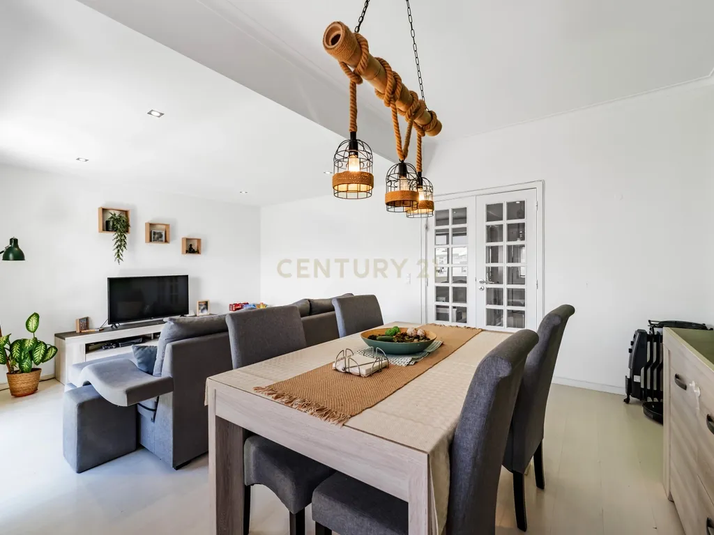 Apartamento T3 em Corroios - Alto do Moinho - Image 8