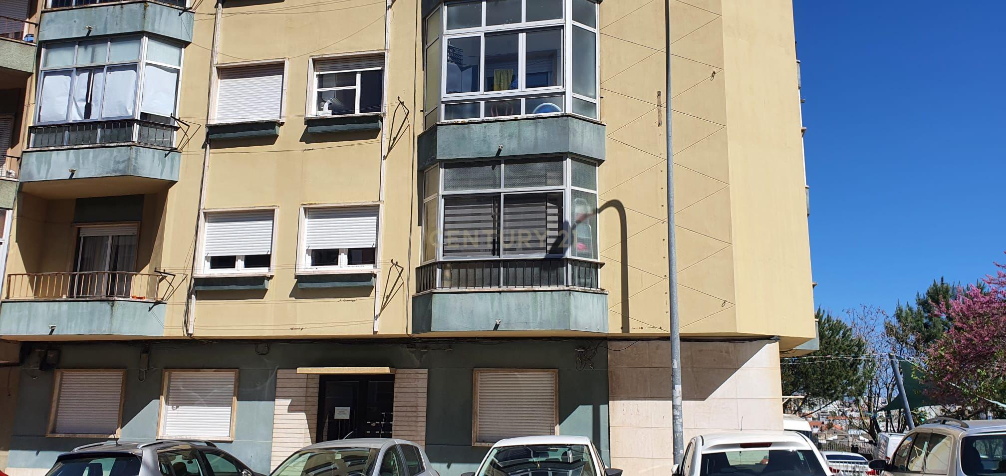 Apartamento T1 pronto a habitar na Falagueira, Amadora - Image 11