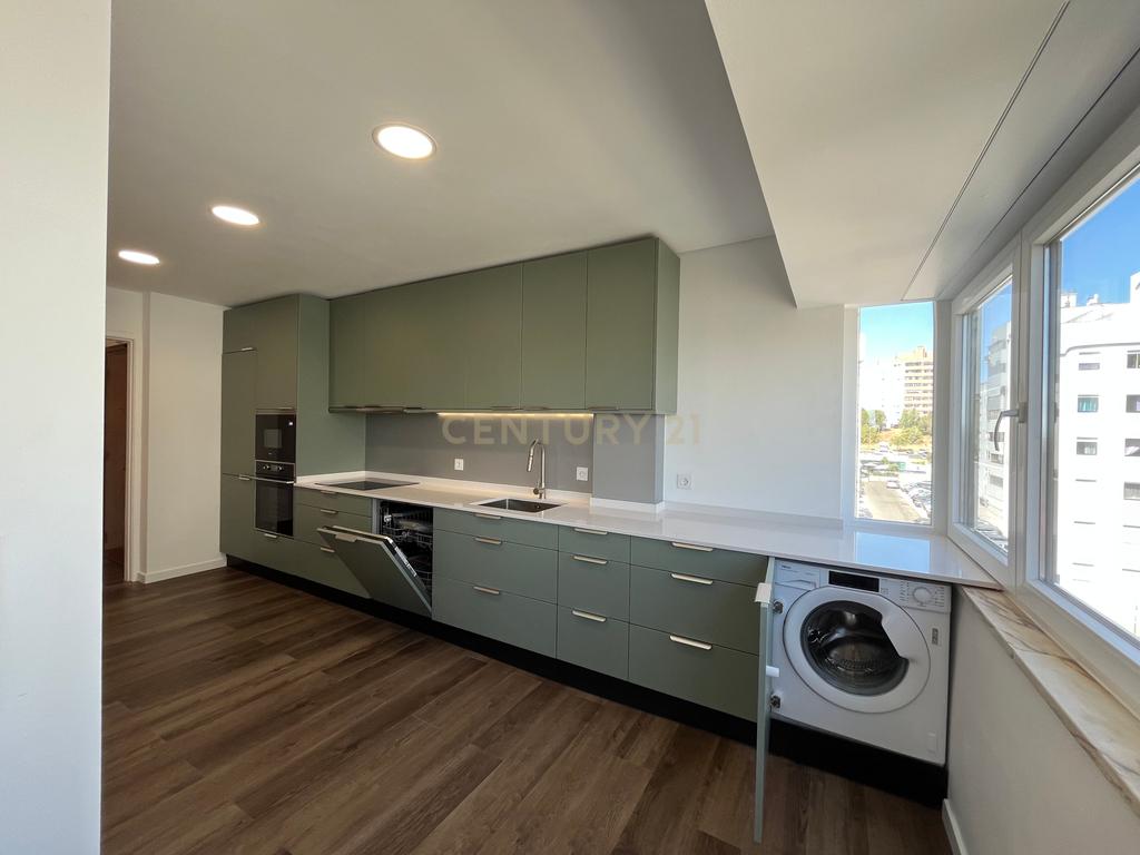 Apartamento T2 totalmente Remodelado. - Image 26