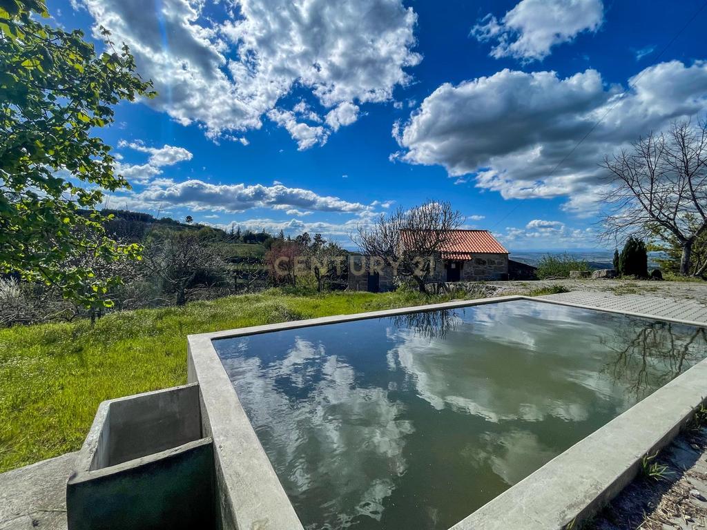 Quinta de Santa Guilha | Tradição, Natureza e Charme em Gouveia - Image 2