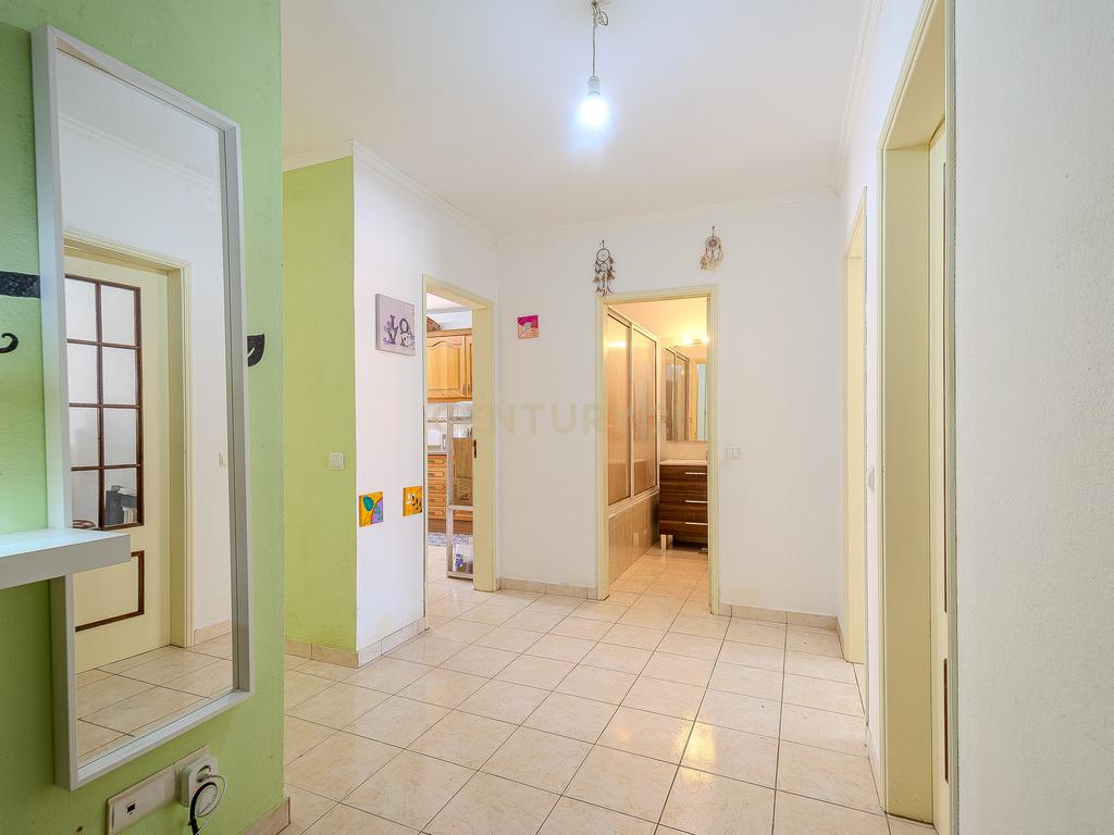 Apartamento T3 com Garagem no Centro de Tunes - Image 19
