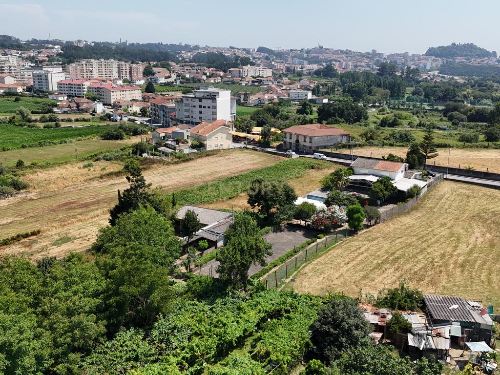 TERRENO PARA CONSTRUÇÃO EM FÂNZERES | METRO | 1714M2 - Image 9