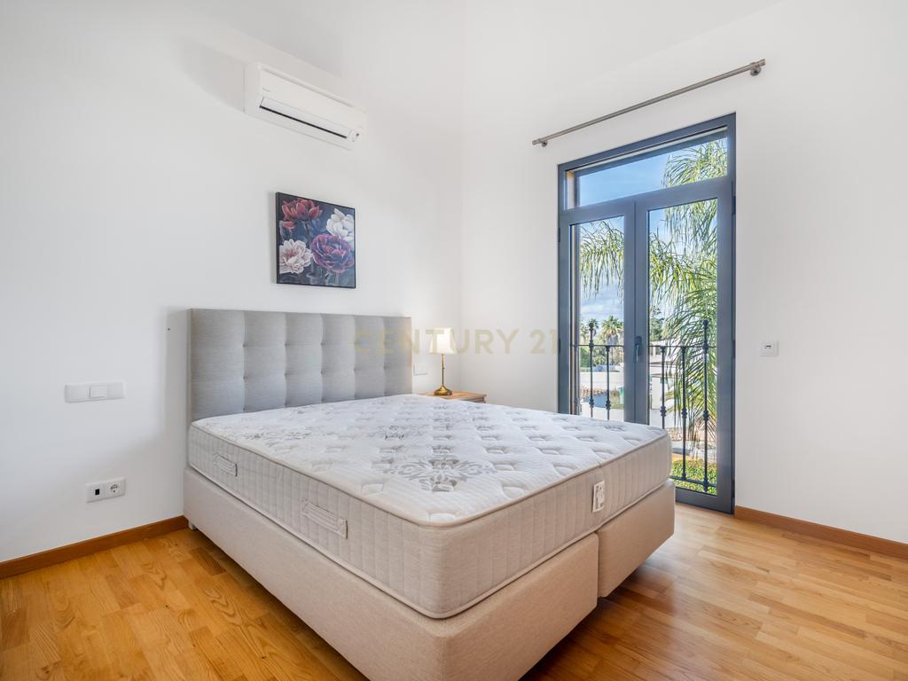 Moradia Unifamiliar de Prestígio | Quinta dos Álamos I Guia – Albufeira | T5 | Piscina | Jardim - Image 26