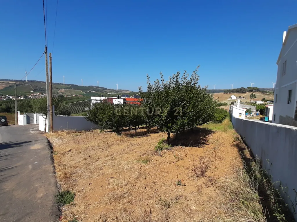 Terreno para construção Condomínio 2 Moradias + anexo comum em Turcifal - Image 7
