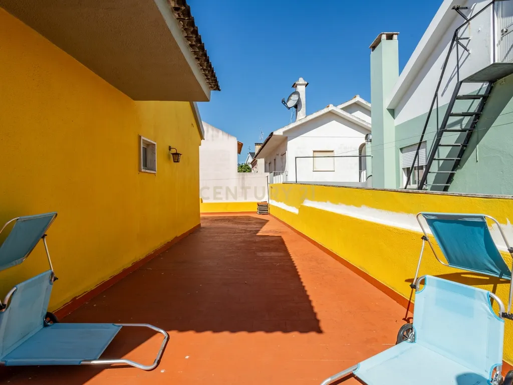 Moradia T4 | 278 m² de construção | Terraço 120 m² | Quintal 110 m² | Garagem 3 carros | Agualva-Cacém - Image 27
