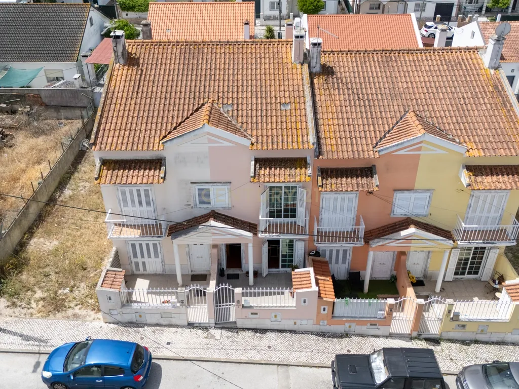 Moradia T3 em Quinta do Conde, Sesimbra - Oportunidade Única - Image 38
