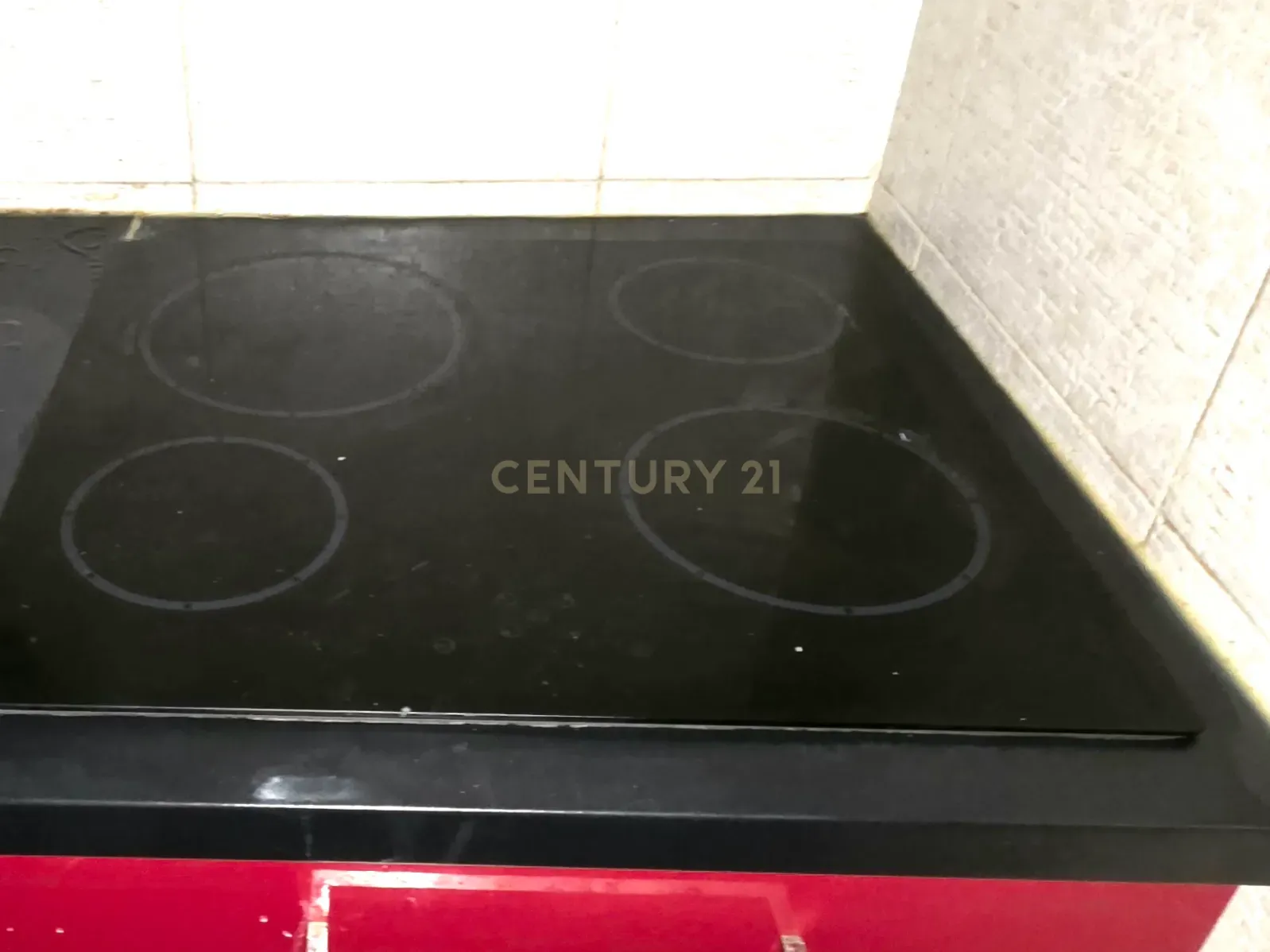 Fotografia 6 de Apartamento 2 Assoalhadas no Centro de Almada ao pé do Metro!