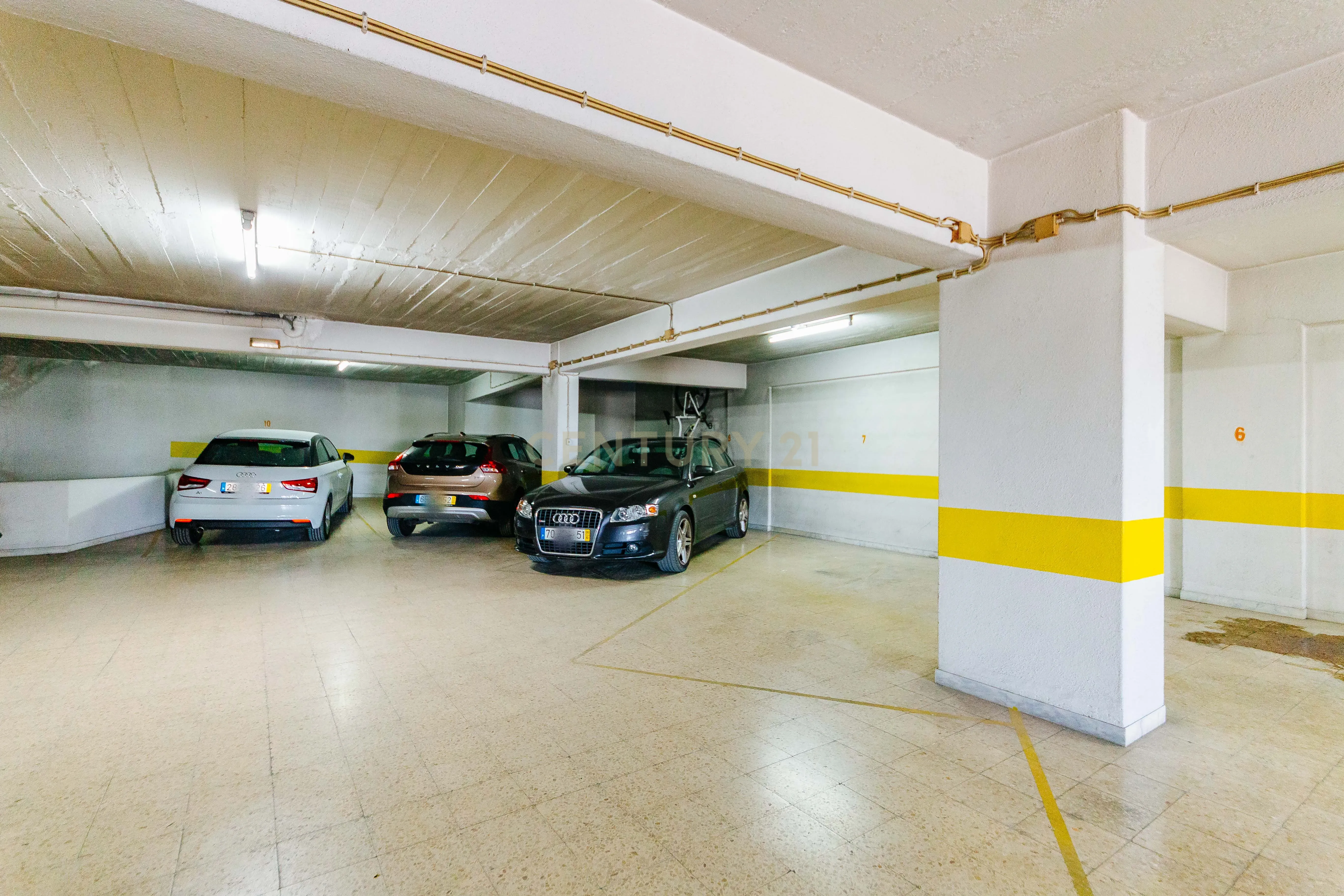 Apartamento T3 Renovado com Vista Rio em Santa Apolónia – Viva no Coração de Lisboa - Image 49