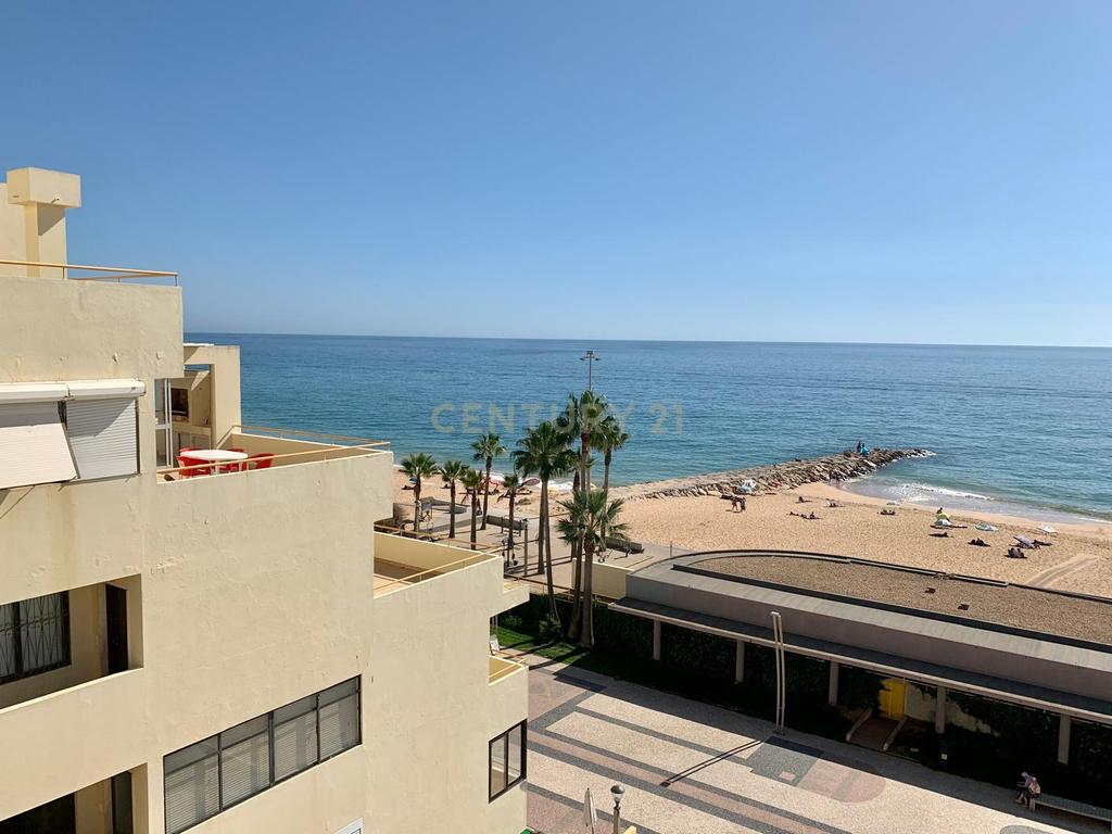 ALERTA INVESTIDORES-Apartamento com Alojamento Local Ativo-Primeira Linha de Mar-Rentabilidade Comprovada - Image 9