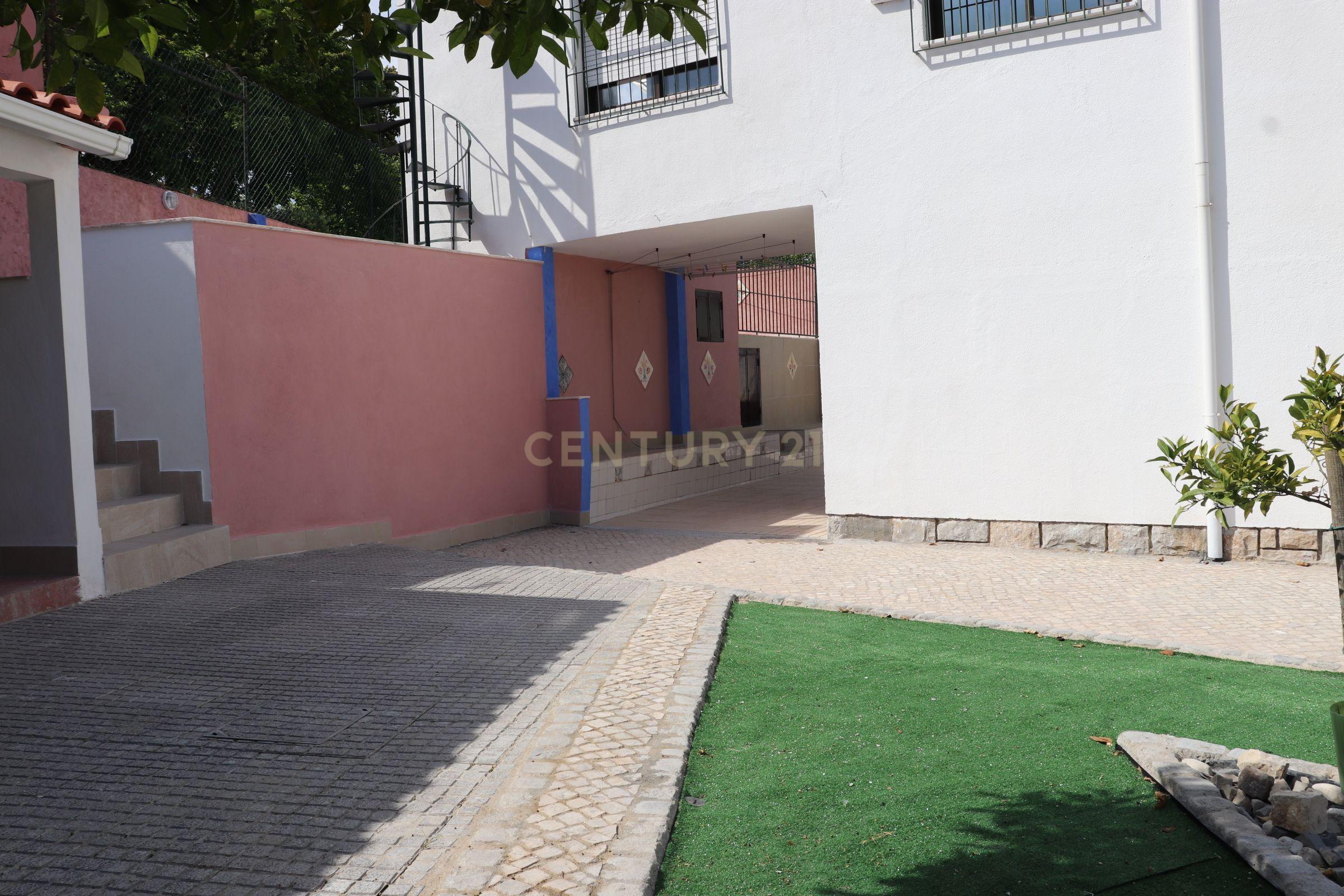 Moradia T1+1 nos Olivais Sul  - Image 24