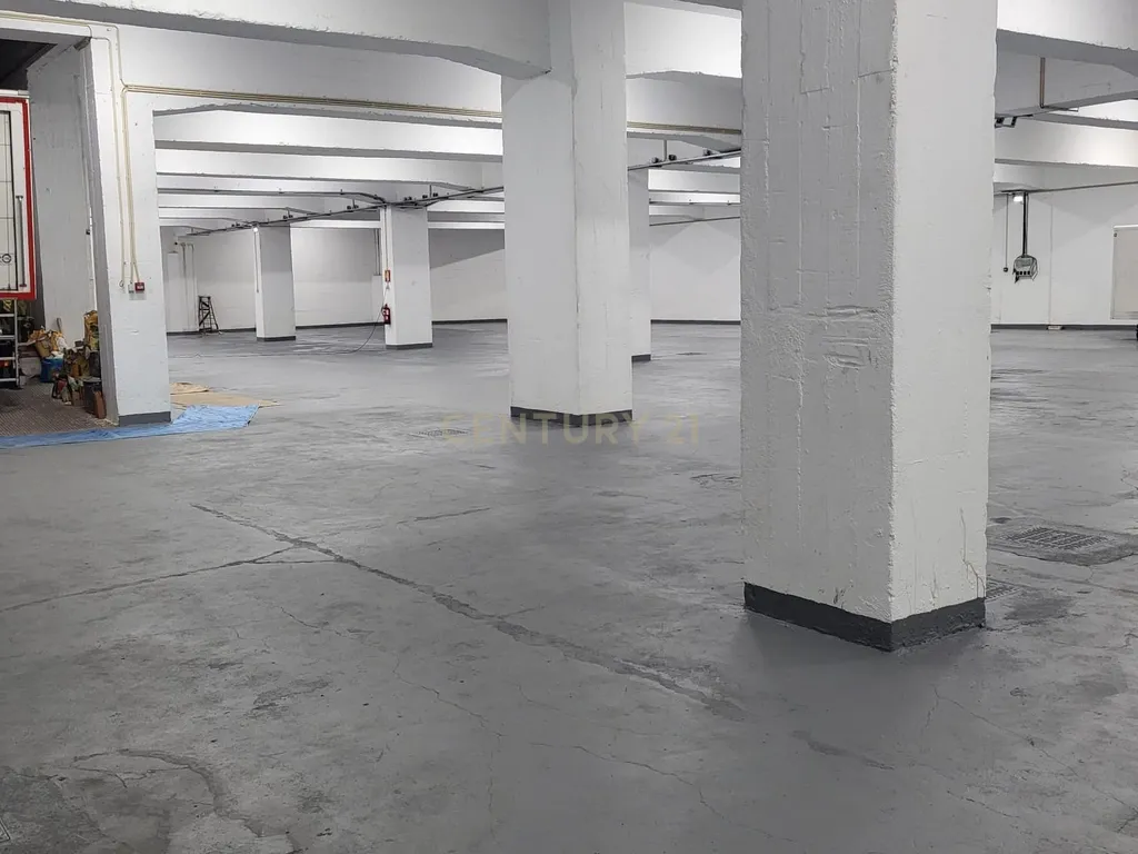 Armazém em Sacavem com 1250 m com uma Rampa para viaturas - Image 12