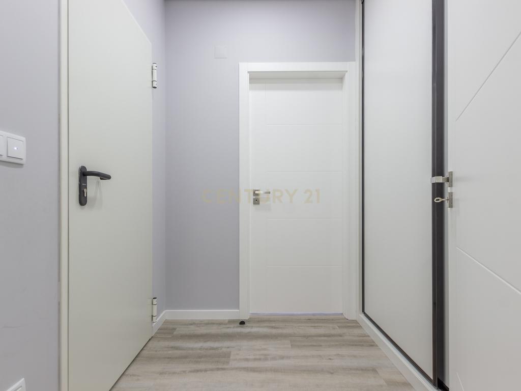 Vila Alegre / Fernão Ferro - Luxuosa moradia isolada térrea de 4 assoalhadas com arquitetura comtemporânea inserida em lote de 2775 m² - Image 26