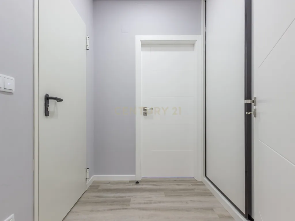 Vila Alegre / Fernão Ferro - Luxuosa moradia isolada térrea de 4 assoalhadas com arquitetura comtemporânea inserida em lote de 2775 m² - Image 26