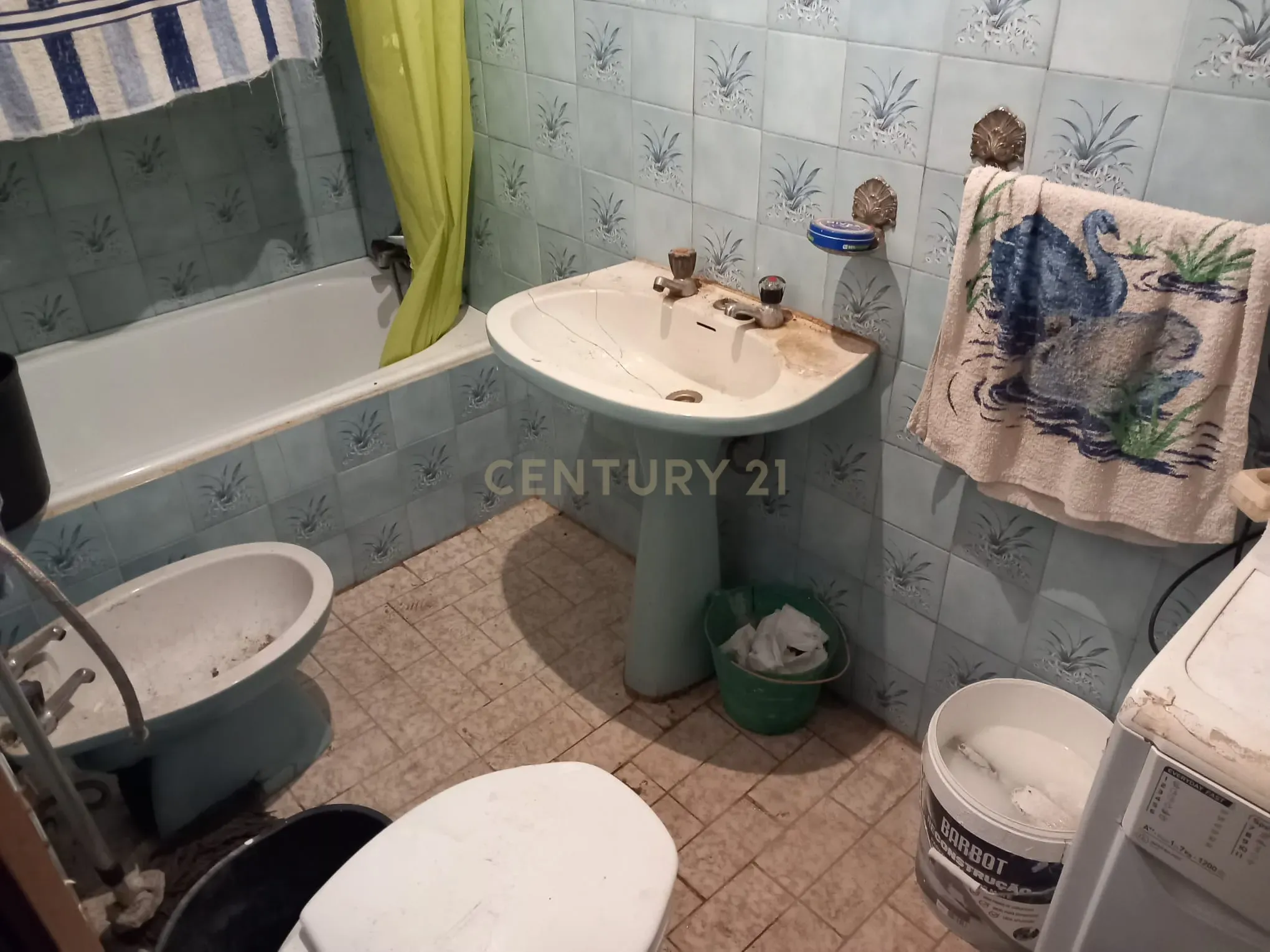 Moradia Com 2 pisos e quintal Ladoeiro - Image 10