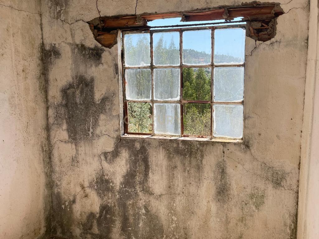 Casa para Recuperar em Vilelas, Martinchel Abrantes - Image 9