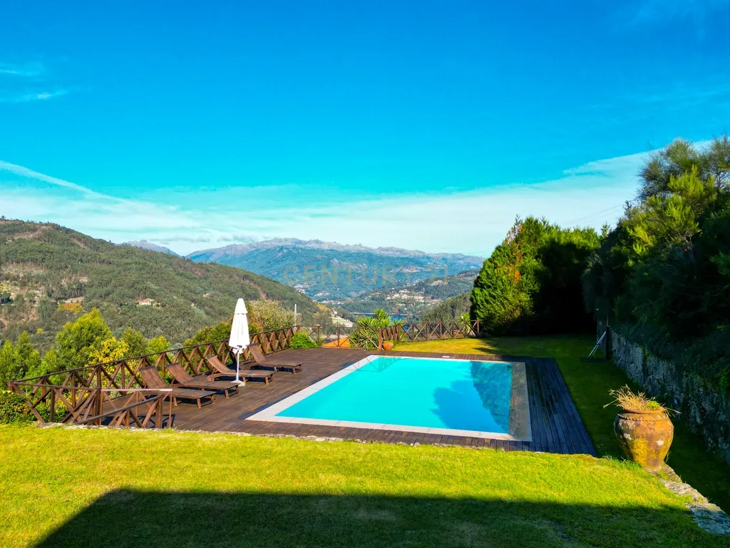 Moradia de Luxo na Caniçada, Gerês com vistas rio - Image 8