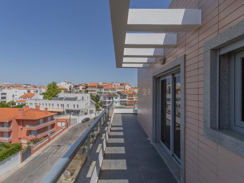 Luxuoso apartamento no Monte Estoril, Cascais com Vista Panorâmica e Acessos - Image 31