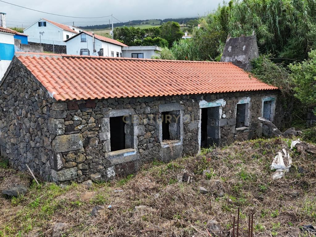 🏡 MORADIA TRADICIONAL EM PEDRA | SANTA BÁRBARA – ANGRA DO HEROÍSMO - Image 17