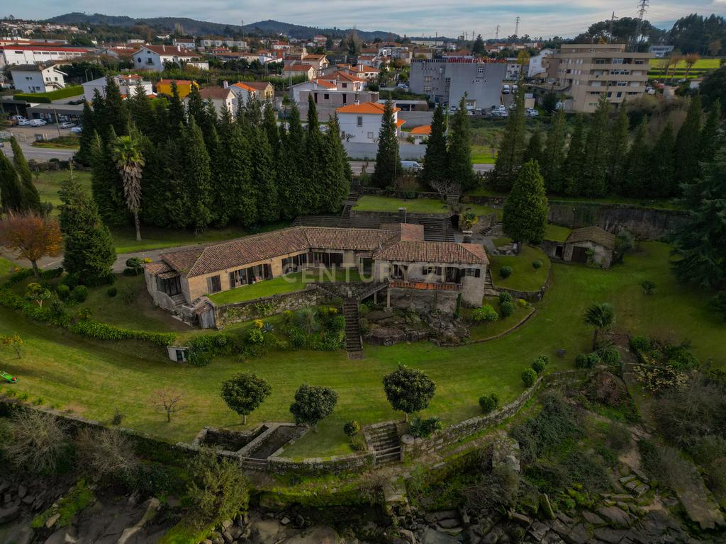 Casa das Azenhas – Charme e Exclusividade à Beira do Rio Cávado - Image 47