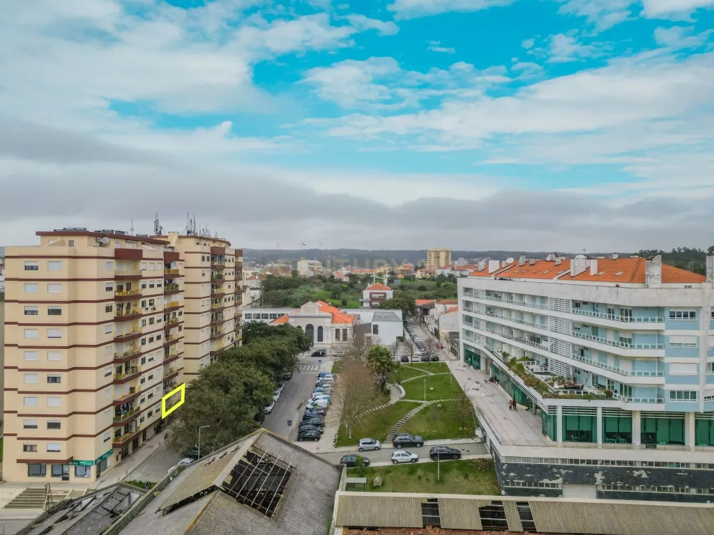 Apartamento T2 com varanda e elevador na Figueira da Foz - Image 1