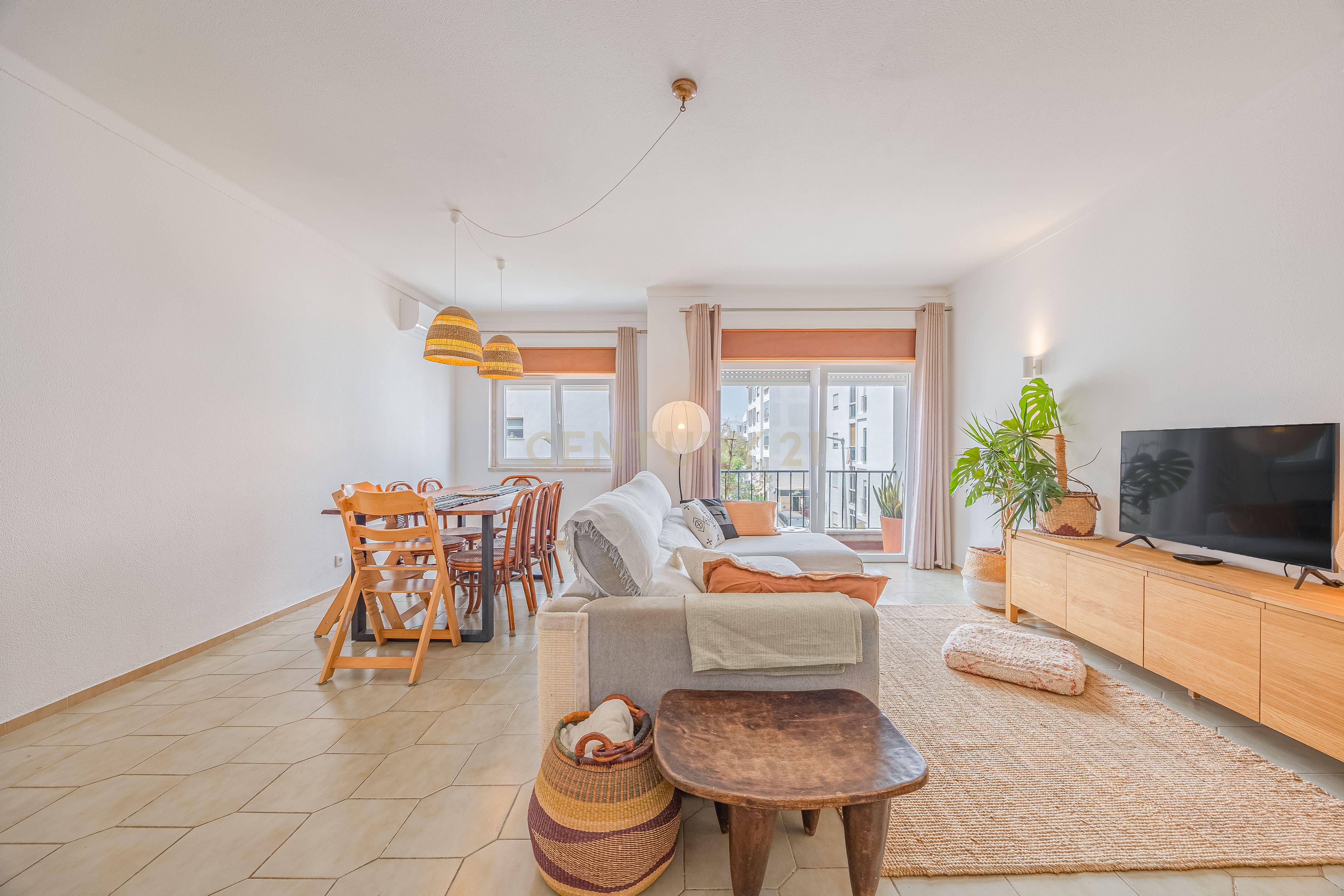 Fotografia 11 de Apartamento T3 com 2 WC, Arrecadação e Terraço com Vista Mar | Ameijeira, Lagos