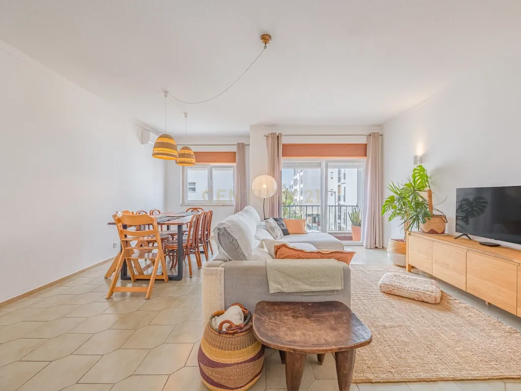 Apartamento T3 com 2 WC, Arrecadação e Terraço com Vista Mar | Ameijeira, Lagos - Image 11